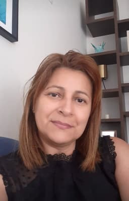 Dra. Cristiane